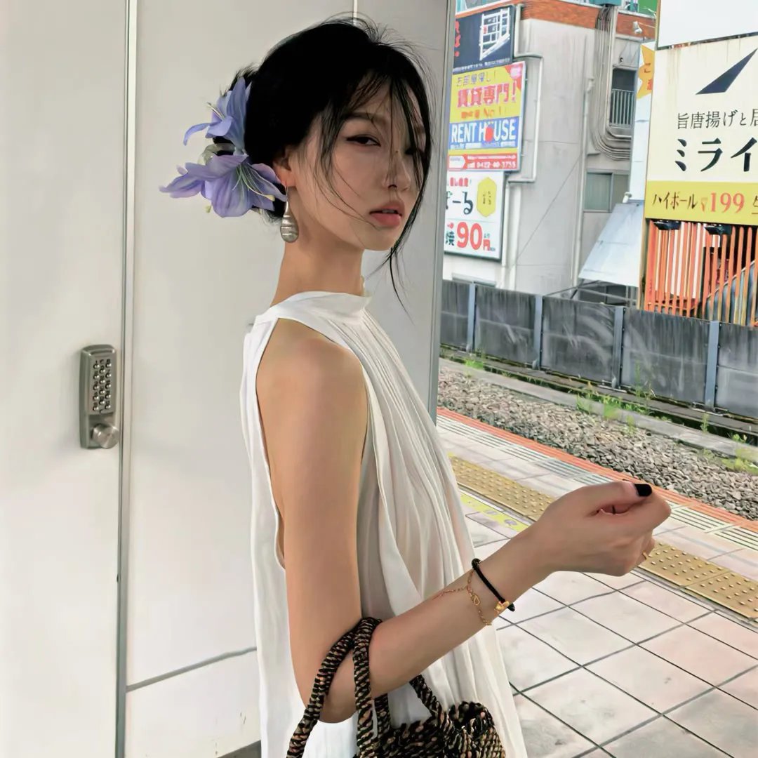 禁止生育的女性 封面